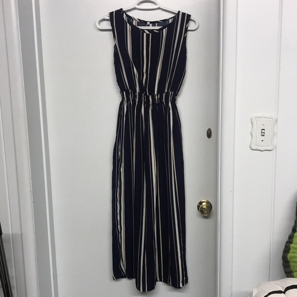 Long sleeveless dress - Picture 1 of 4